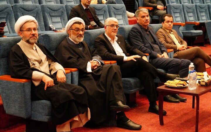 خسروپناه: راز موفقیت دانشگاه‌ها در دانشکده‌های درهم‌تنیده نه جزیره‌ای است!