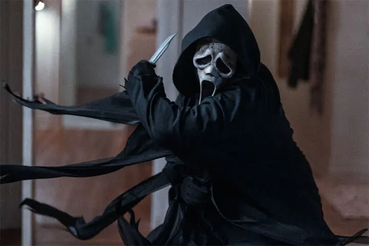 صحنه افتتاحیه فیلم «جیغ» به قتلگاه واقعی تبدیل شد؛ ترس و جنایت در سینما ادامه دارد!