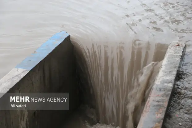 فرماندار خمیر هشدار داد: تردد غیرضروری در باران می‌تواند خطرساز شود!