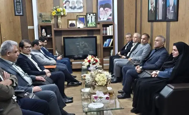 فرماندار گناوه: صنعت و تجارت، قلب تپنده توسعه اقتصادی شهرستان!