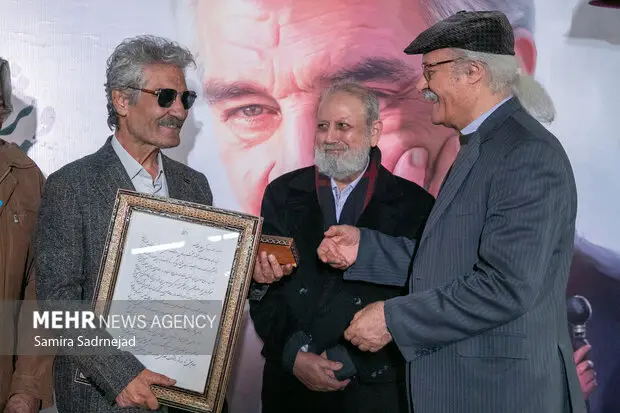 چرا جعفر دهقان در «اوج هنر» تجلیل شد؟ نگاهی به یک عمر هنر بدون حاشیه