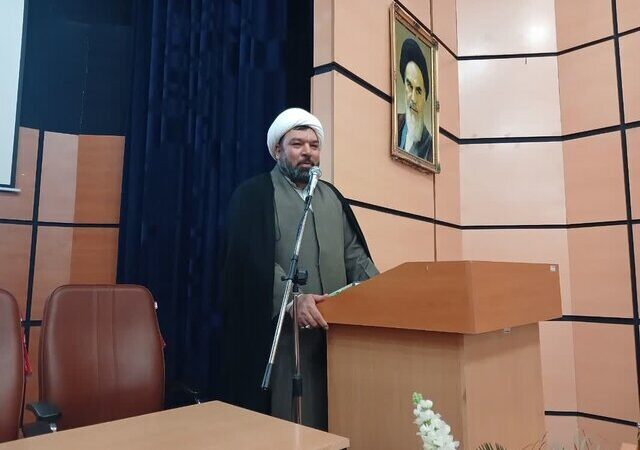 سبزی هشدار داد: احتکار و گران‌فروشی، خیانت به مردم در جنگ اقتصادی است