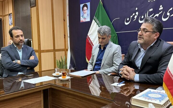 فرماندار فومن: حمایت پایدار و هدفمند، راز موفقیت در والیبال بانوان شهرستان