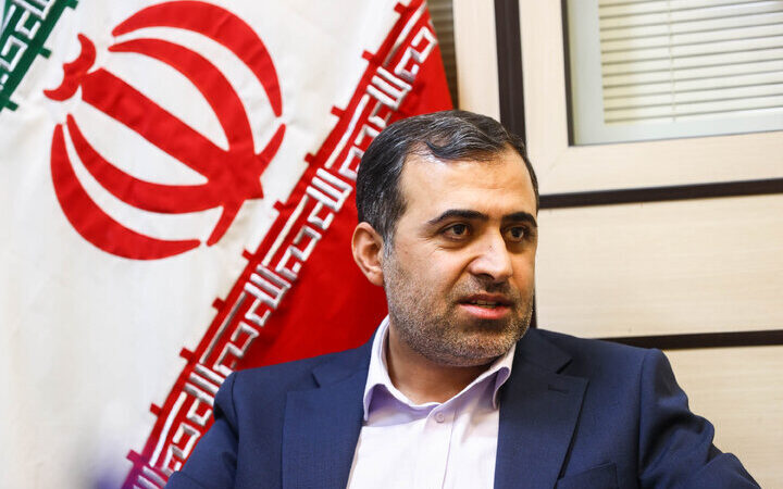 حسینی هشدار داد: تقویت هوشمندانه نهادهای فرهنگی؛ کلید مقابله با جنگ رسانه‌ای دشمن!