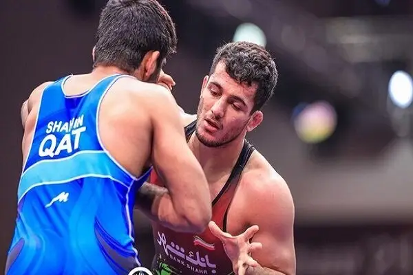 شگفتی در قهرمانی کشتی؛ قهرمان آسیا وزنش را کاهش داد و رقابت نفس‌گیر آغاز شد!
