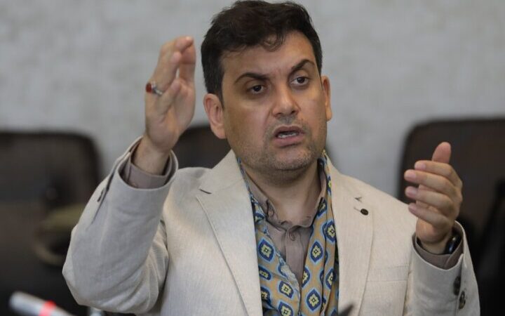 چرا نسل جوان باید تاریخ هنر ایران را دوباره بنویسد؟ ضرورت بازنگری در روایت‌های موجود