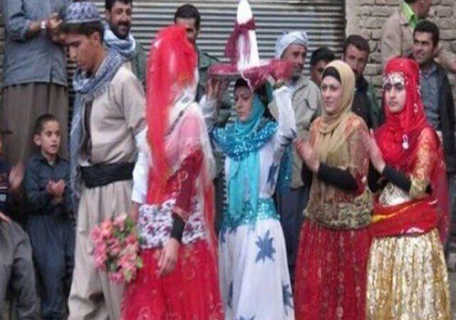 آئین «بوک‌گواستنەوە»؛ بدرقه‌ای سرشار از احترام و معنویت در فرهنگ کردی هنگام ازدواج