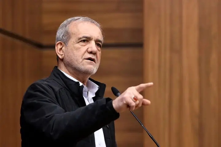 پزشکیان در خراسان جنوبی؛ گفت‌وگو با فرهیختگان و هنرمندان استان در نشست ویژه