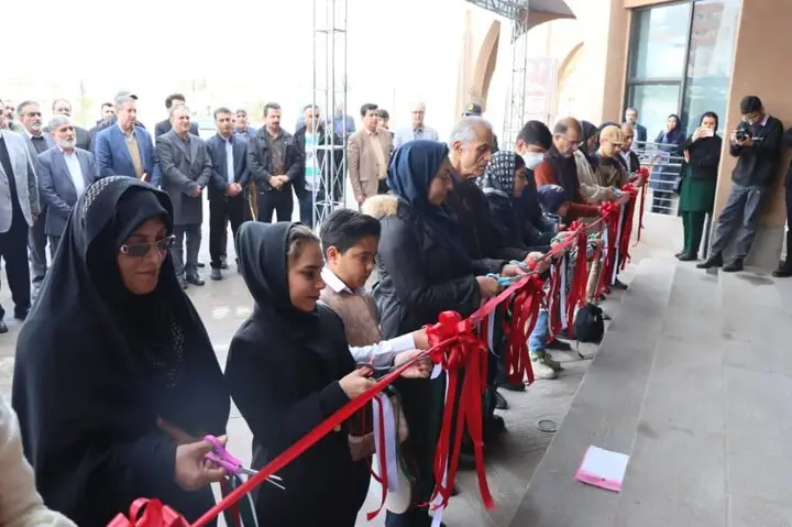 نوزدهمین نمایشگاه کتاب کرمان پس از ۶ سال با شکوهی بی‌سابقه آغاز شد!