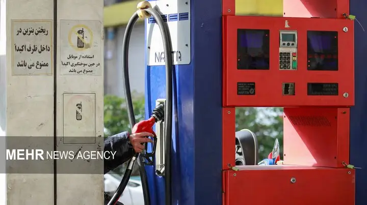 دولت با اصلاحیه تازه، قیمت بنزین اضطراری را شفاف کرد!