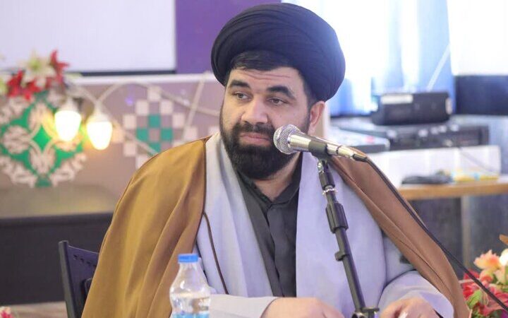 حجت‌الاسلام حسینی: راز اقتدار پلیس در توحیدمداری و اطاعت بی‌چون‌وچرای رهبری است!