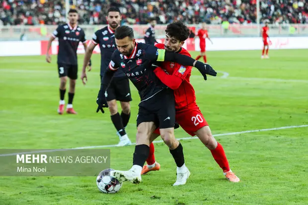 پیروزی نیمه‌اولی پرسپولیس مقابل مس رفسنجان؛ سروش رفیعی ناجم شد!