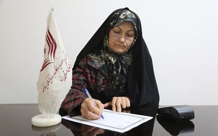 بانوی نیکوکار یزدی با ۵۰ میلیون تومان، مادر زندانی را به آغوش خانواده بازگرداند