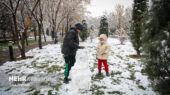 بارش برف پاییزی در مشهد؛ مردم چگونه شادی خود را جشن گرفتند؟