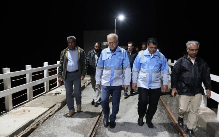 استاندار هرمزگان شخصاً از سد استقلال میناب بازدید کرد؛ هشدار مهم درباره موج سوم بارش‌ها