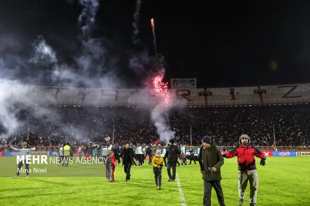 حمله شدید تراکتور به پرسپولیس و کریم باقری؛ این بار توپ در زمین شماست!