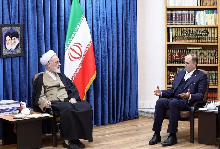 وزیر جهاد کشاورزی از افزایش ۳۰ درصدی ذخایر کالاهای اساسی خبر داد؛ انحصار واردات نهاده‌های دامی شکسته شد!