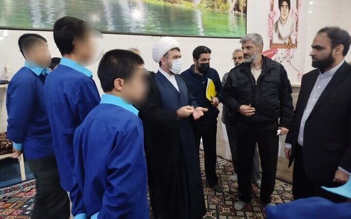 آزادی ۷۰ زندانی در قم؛ حرکتی بزرگ در آستانه روز خانواده با بازدید ویژه قضات ارشد