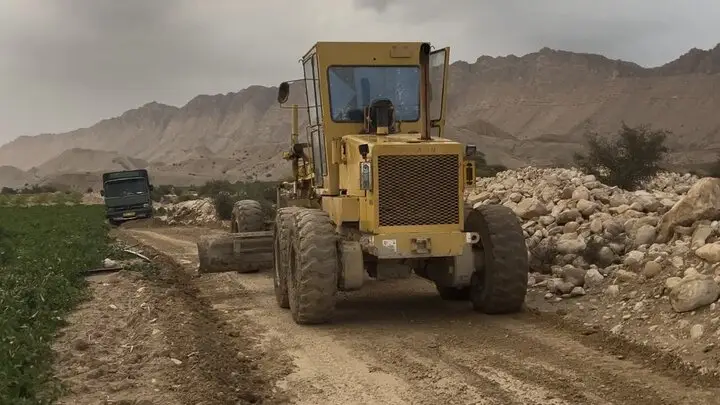 اقدام جهادی راهداران دشتی؛ مسیر جایگزین ۸ کیلومتری پل «کردلان-باغان» در کمتر از یک روز آماده شد!
