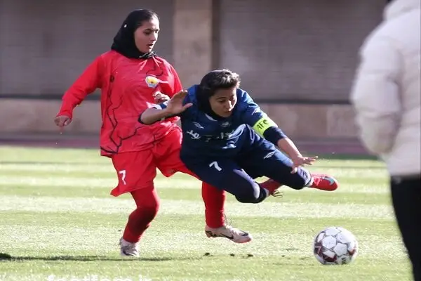 تحول بزرگ فوتبال زنان ایران؛ آیا زیرساخت‌ها توان همراهی دارند؟