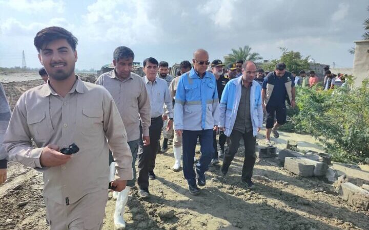 استاندار هرمزگان به دل سیل‌زده‌های نگر پایین زد؛ وعده‌های مهم در دل بحران