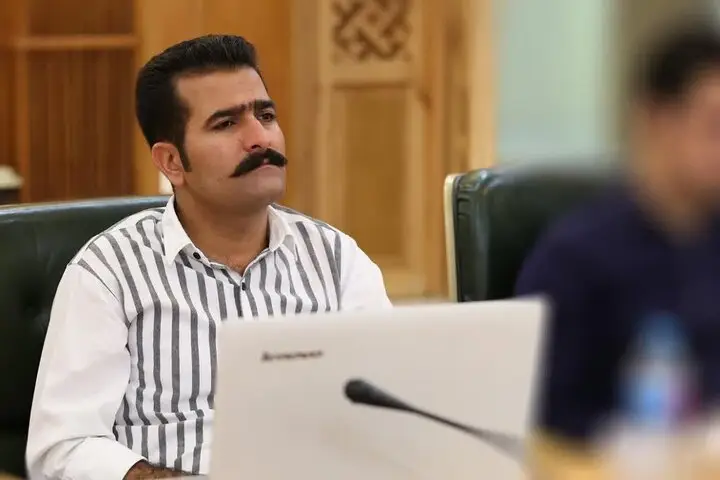 شگفتی هنرمند چهارمحال‌وبختیاری در مسابقه پوستر تئاتر فجر؛ راهیابی به جمع ۶۰ اثر برتر!