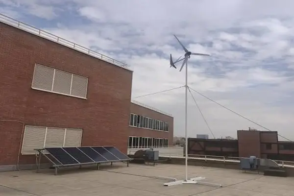 نصب توربین باد سبک در دانشگاه صنعتی شریف؛ گامی مهم برای خانه‌های سبز انرژی