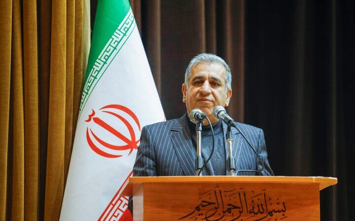 رضایی: مدیران باید هوشمندانه خدمت کنند و آینده را بسازند!