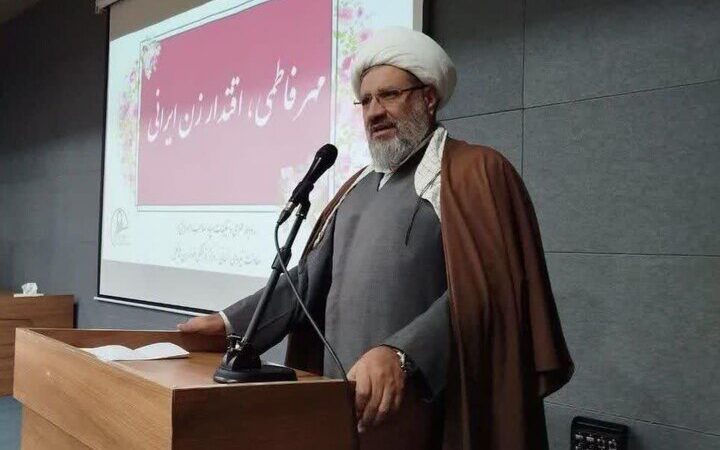 هادیان سیاسی؛ سپر محکم جامعه در برابر تحریف و جنگ شناختی