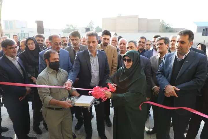 مرکز تحقیقات زیست‌محیطی اردکان با حضور معاون رئیس‌جمهور رسماً افتتاح شد