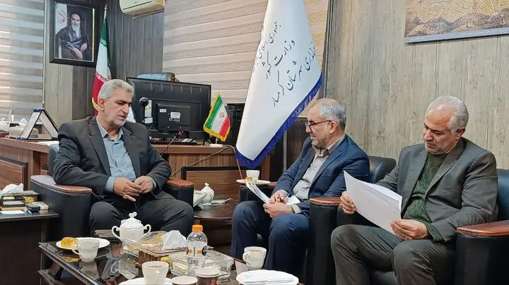 فرماندار گرمسار خواستار ایجاد بانک اطلاعاتی صنایع برای مدیریت دقیق و اشتغال‌زایی شد