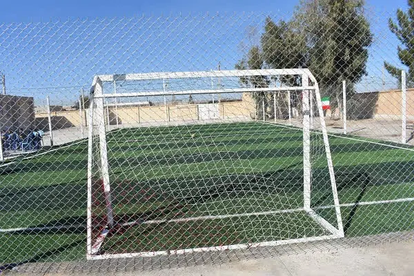 تیموری اعلام کرد: بهاباد صاحب ۱۵ زمین چمن مصنوعی برای دانش‌آموزان شد!