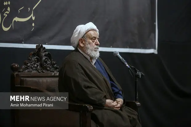 انصاریان هشدار داد: فاصله گرفتن از قرآن و اهل بیت عامل اصلی سقوط ارزش‌های جامعه است!