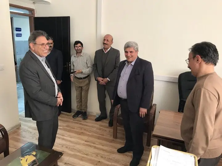 معاون استاندار کردستان از پشت‌صحنه خدمات ثبت احوال رونمایی کرد!