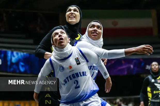 جدال نفس‌گیر زنان بسکتبالیست؛ گروه بهمن و استقلال در نبرد حساس لیگ برتر بانوان