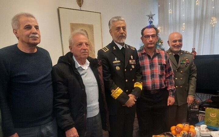 دیدار گرم امیر دریادار سیاری با جانباز مسیحی؛ روایت تازه‌ای از اتحاد در دفاع مقدس