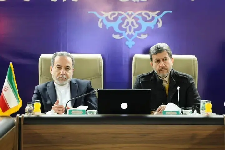 عراقچی: اصفهان باید به مرکز جهانی تبدیل شود؛ زیرساخت‌ها باید جهش کنند!