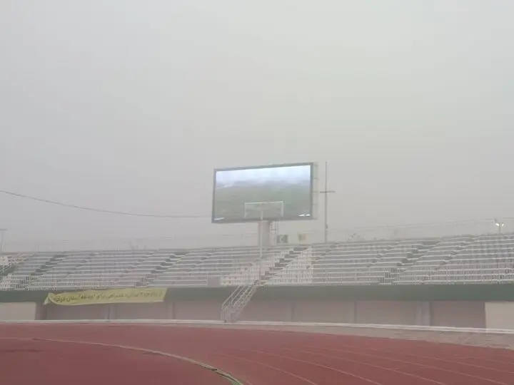 لغو ناگهانی بازی آلومینیوم و ملوان در اراک به خاطر مه غلیظ؛ دید بازیکنان زیر سوال رفت!