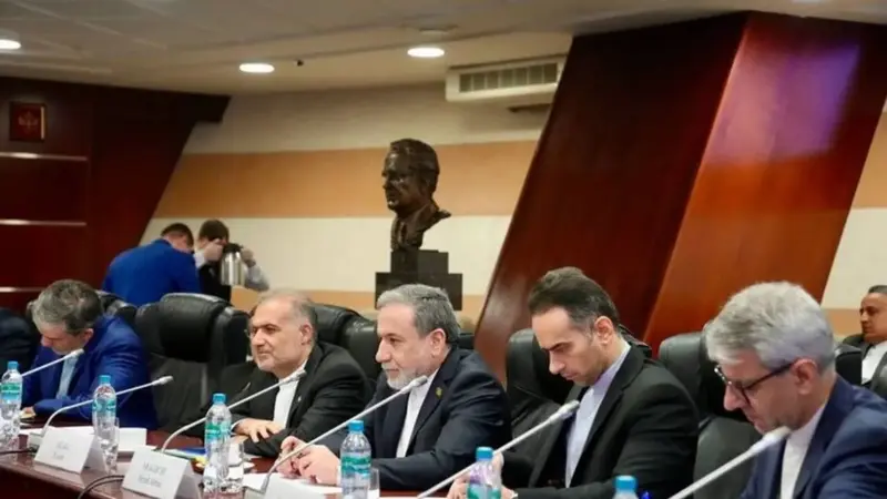 عراقچی از مذاکرات مهم با روسیه برای توسعه نیروگاه بوشهر خبر داد