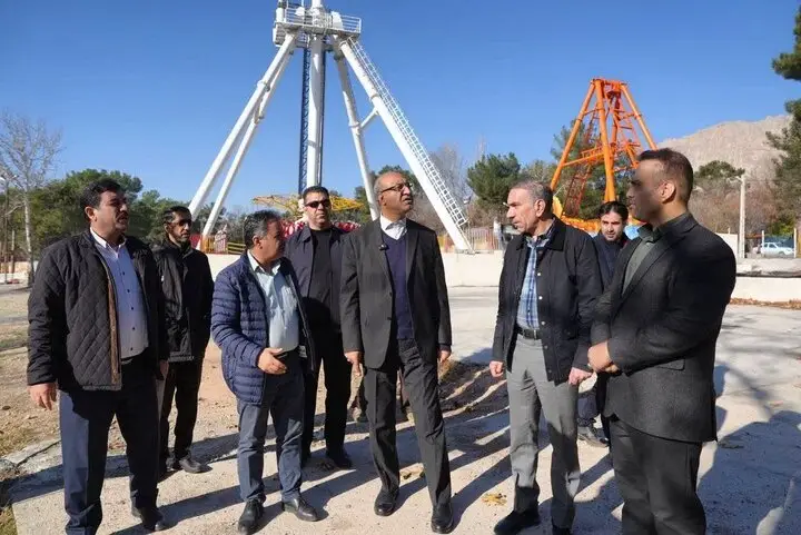 استاندار کرمانشاه: شهربازی فانفار باید قبل از سال جدید افتتاح شود!