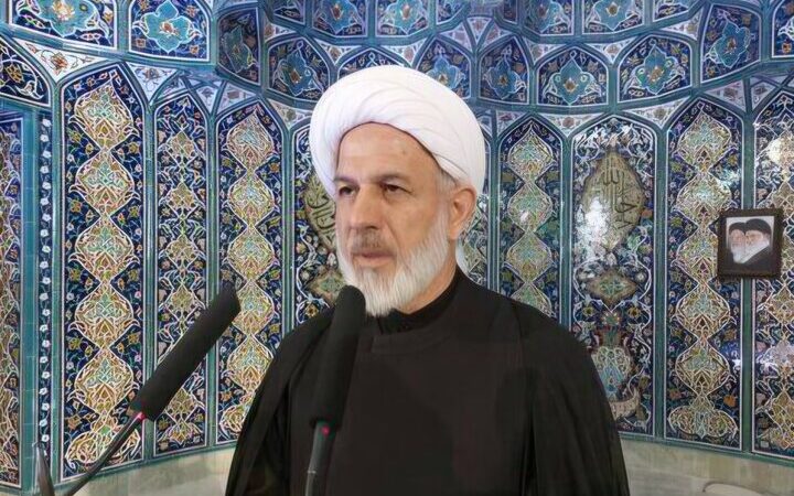 روشن‌تن: بصیرت، کلید شکست توطئه‌های دشمن در جنگ فرهنگی و اقتصادی است