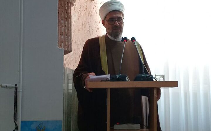 ماموستا محمدی: چرا تقوا و خدمت به مردم راز موفقیت مسئولان است؟