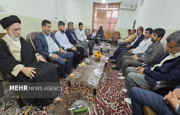 امام جمعه دیر: غفلت فرهنگی، تهدیدی وحشتناک‌تر از حمله نظامی!