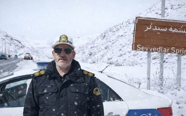 بارش برف و لغزندگی، تردد در محور میانه–هشترود را به کابوس تبدیل کرد!