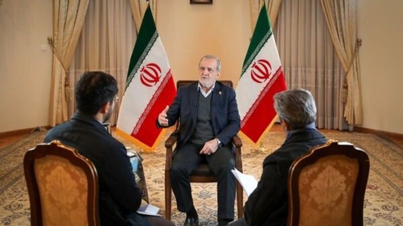 پزشکیان به رئیس‌جمهور: ژست اپوزیسیون را کنار بگذارید، واقعیت‌ها را بپذیرید!