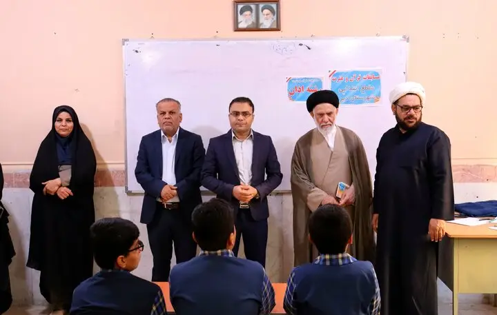 امام‌جمعه دیّر: راز رستگاری در تربیت نسل قرآنی و تغییر رفتار جامعه