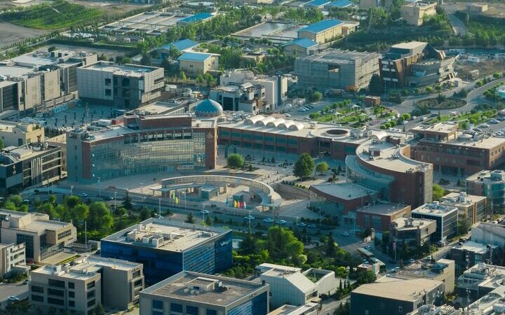 کمپ‌های فناوری برای نخستین بار در منطقه نوآوری ایران راه‌اندازی می‌شود؛ فرصتی استثنایی برای استارتاپ‌ها