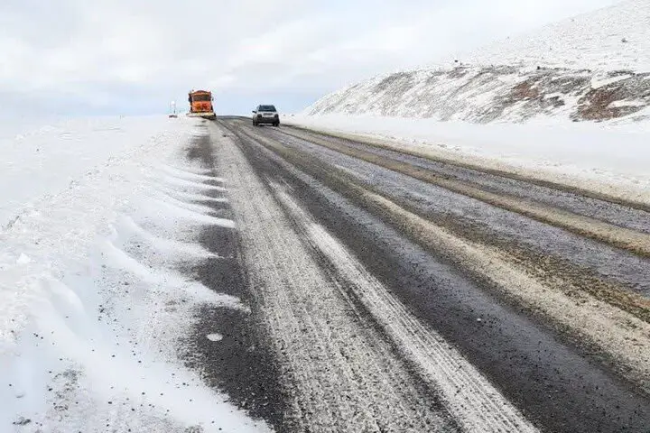 وضعیت محورهای روستایی دلفان به دنبال بارش سنگین برف