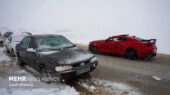 بارش سنگین برف در جاده‌های کوهستانی سمنان؛ محور دامغان-گلوگاه مسدود شد