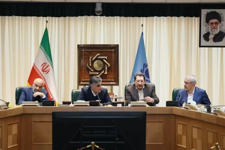 تشکیل جلسه تیم اقتصادی دولت درخصوص سیاست‌های ارزی، تجاری و معیشتی مردم